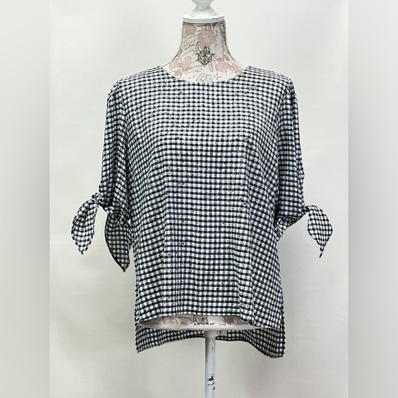 CECE Black and white‎ gingham tie sleeve top size M. - Picture 7 of 11